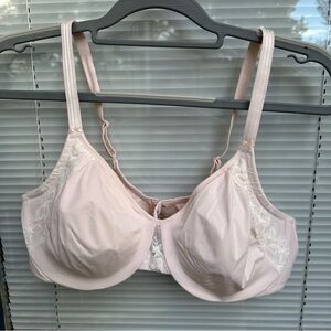 Olga Baby Pink 38C GI8961A T Shirt Bra Underwire Adjustable Straps Lace Trim
